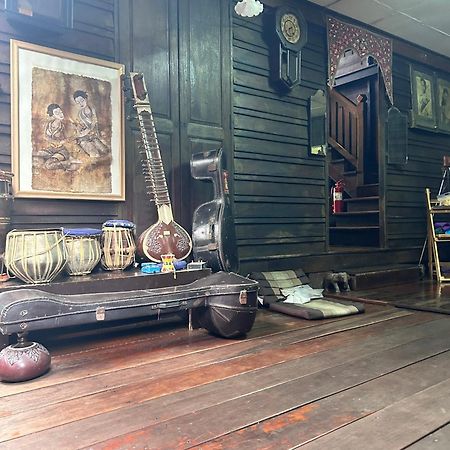 Chest'S Place Bangkok Exterior photo