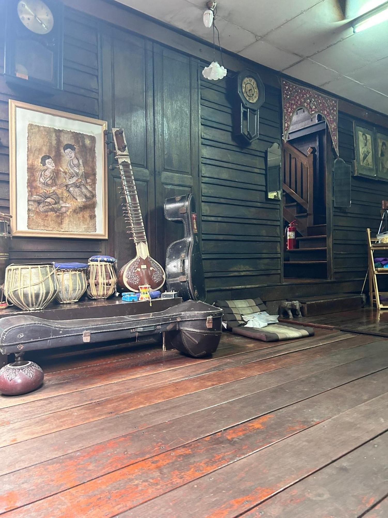 Chest'S Place Bangkok Exterior photo