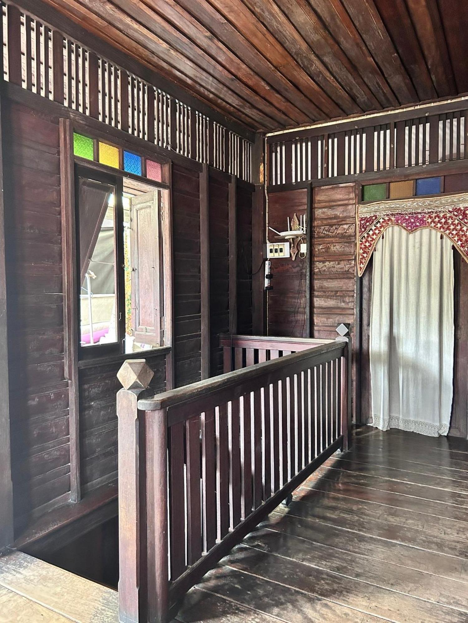 Chest'S Place Bangkok Exterior photo